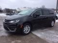 2020 Brilliant Black Crystal Pearl Chrysler Pacifica Touring  photo #5