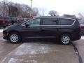 2020 Brilliant Black Crystal Pearl Chrysler Pacifica Touring  photo #6