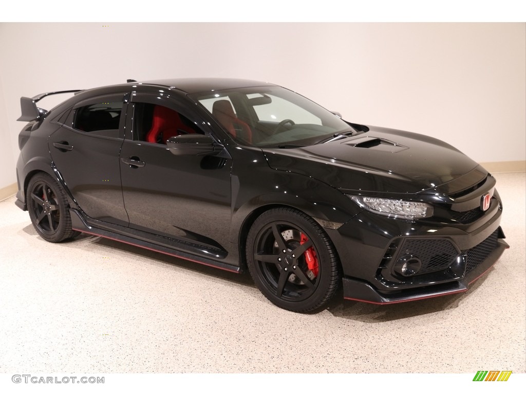 2018 Civic Type R - Crystal Black Pearl / Type R Red/Black Suede Effect photo #1