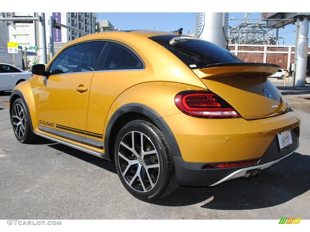 2017 Beetle 1.8T Dune Coupe - Sandstorm Yellow Metallic / Dune Gray/Black photo #7