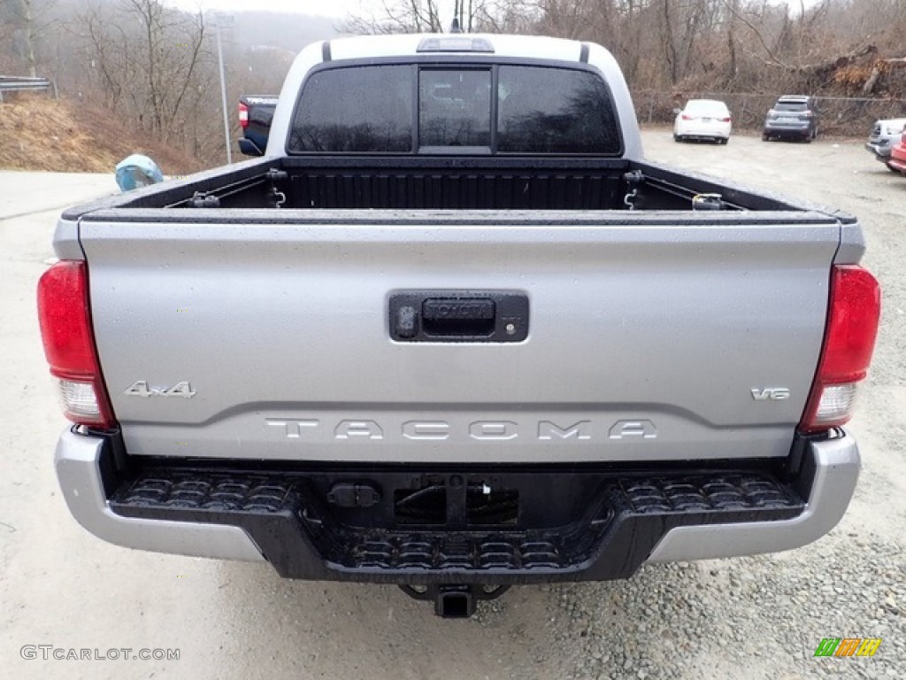2020 Tacoma SR5 Double Cab 4x4 - Silver Sky Metallic / Cement photo #10