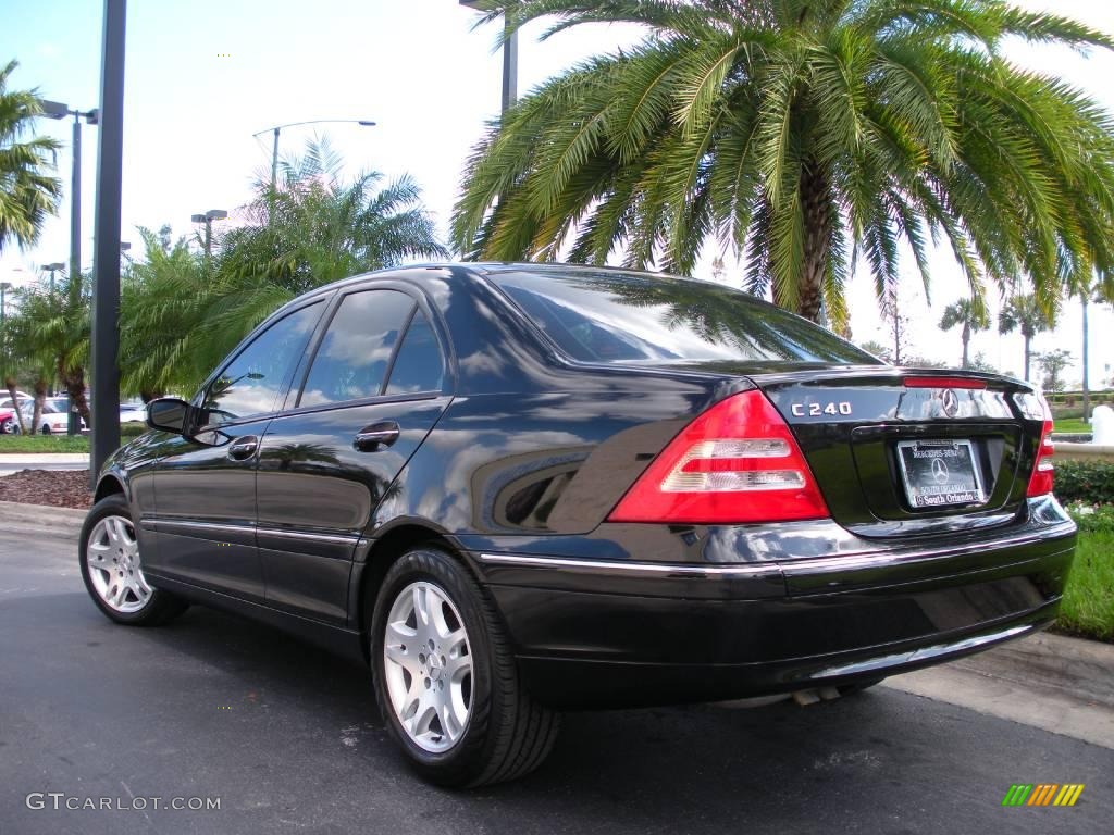 2003 C 240 4Matic Sedan - Black / Charcoal photo #8