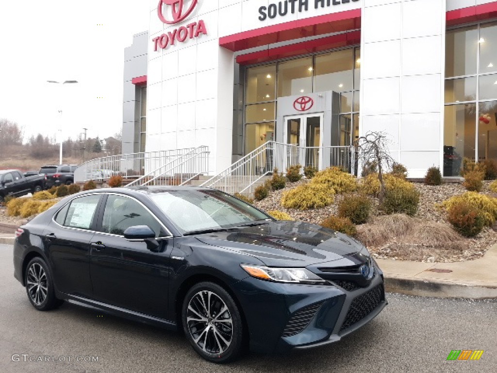 2020 Camry Hybrid SE - Galactic Aqua Mica / Black photo #1