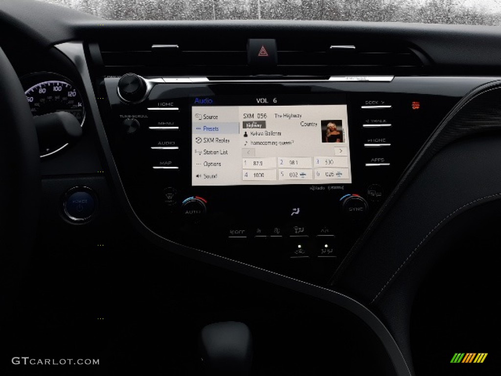 2020 Camry Hybrid SE - Galactic Aqua Mica / Black photo #11