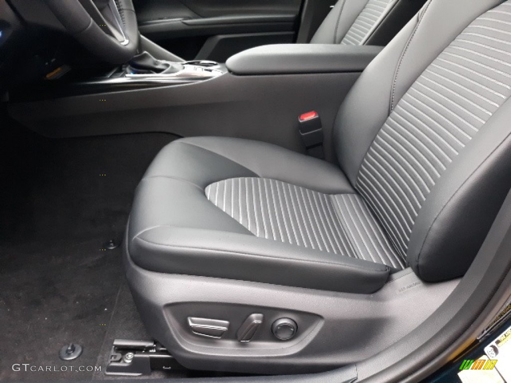 2020 Camry Hybrid SE - Galactic Aqua Mica / Black photo #24