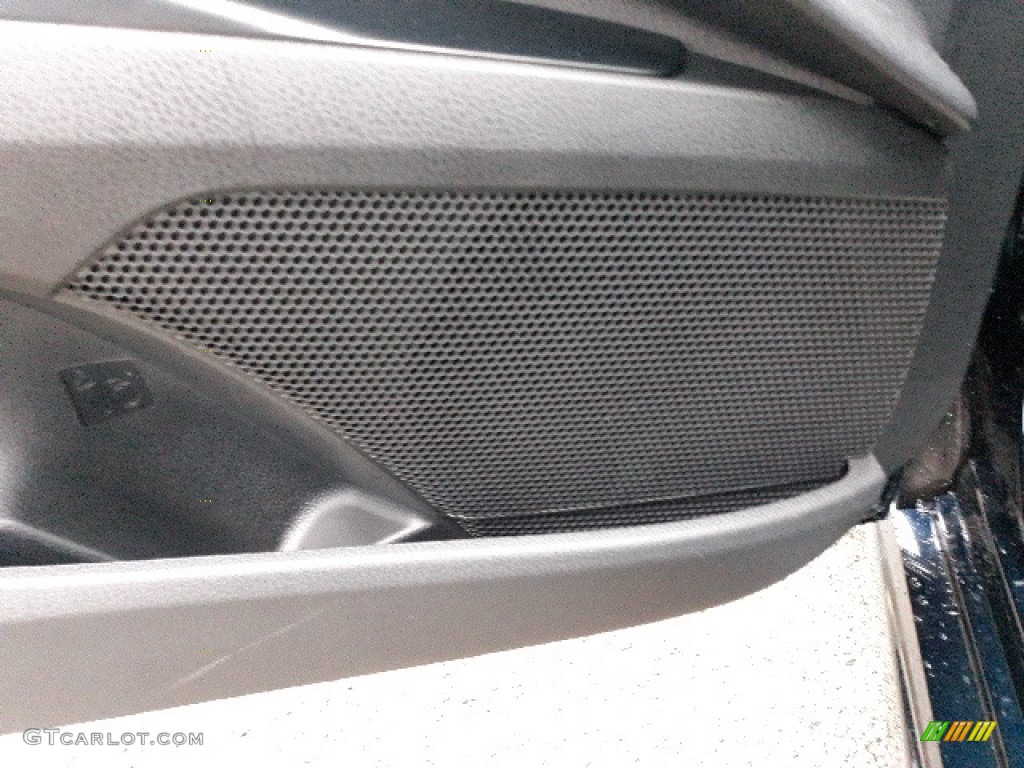 2020 Camry Hybrid SE - Galactic Aqua Mica / Black photo #26