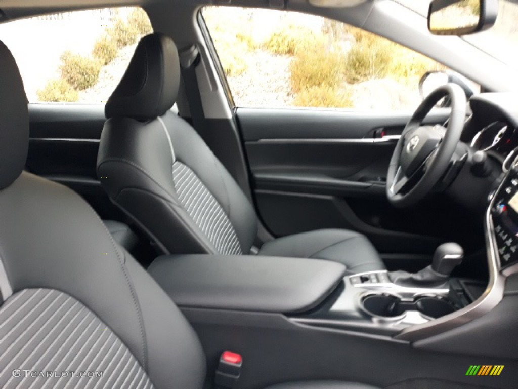 2020 Camry Hybrid SE - Galactic Aqua Mica / Black photo #39
