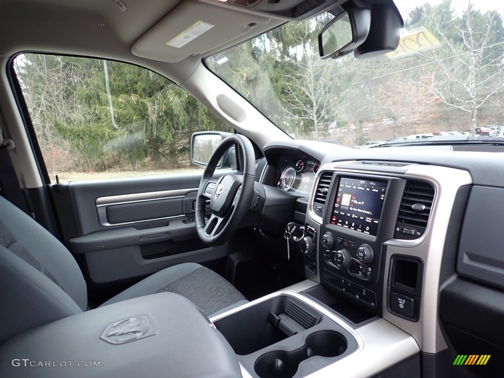 2020 Ram 1500 Classic Warlock Quad Cab 4x4 Black/Diesel Gray Dashboard Photo #137424129