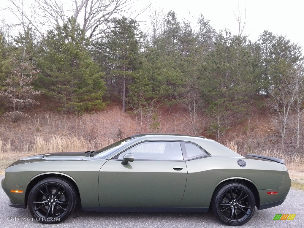 F8 Green 2018 Dodge Challenger SXT Exterior Photo #137428900