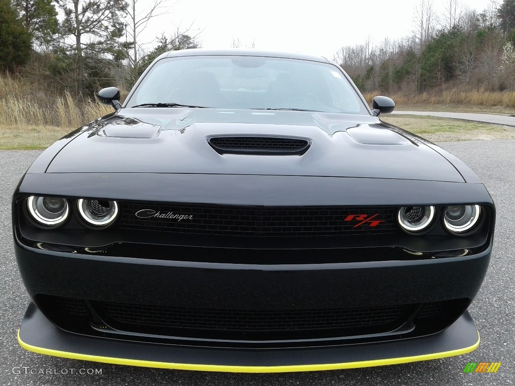 2020 Challenger R/T Scat Pack Widebody - Pitch Black / Black/Ruby Red photo #3