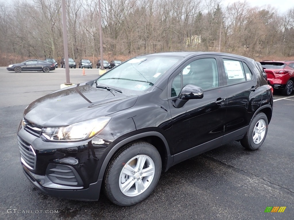 Mosaic Black Metallic 2020 Chevrolet Trax LS Exterior Photo #137445455