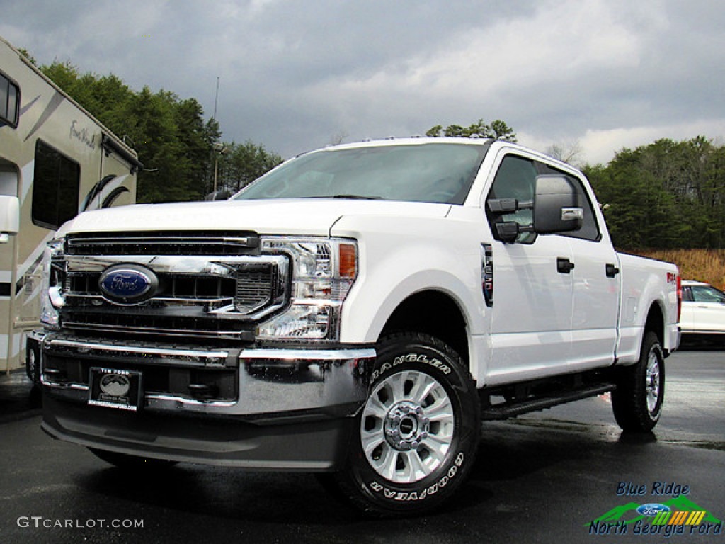 2020 F250 Super Duty STX Crew Cab 4x4 - Oxford White / Medium Earth Gray photo #1