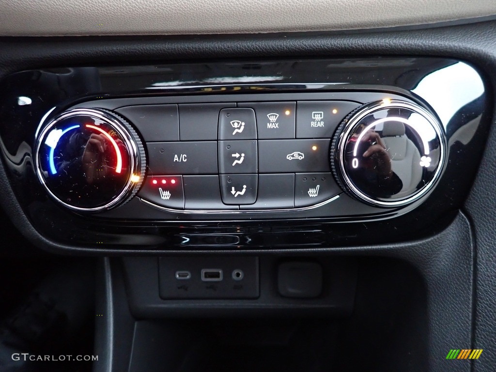 2020 Buick Encore GX Preferred AWD Controls Photos