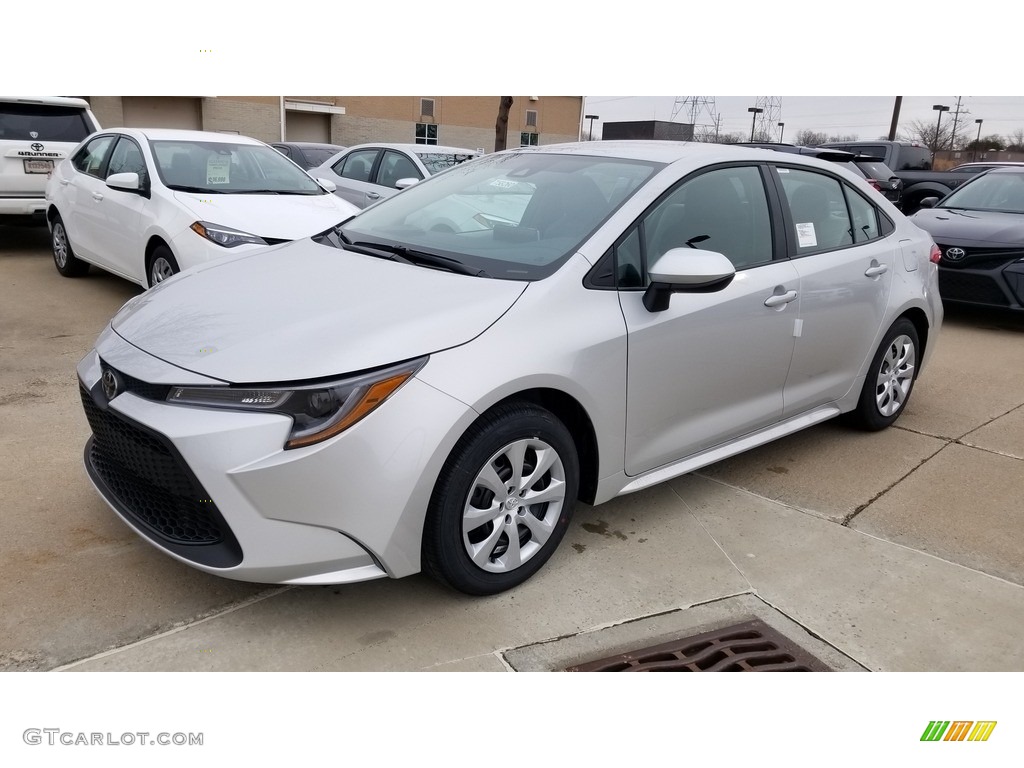 2020 Corolla LE - Classic Silver Metallic / Light Gray photo #1