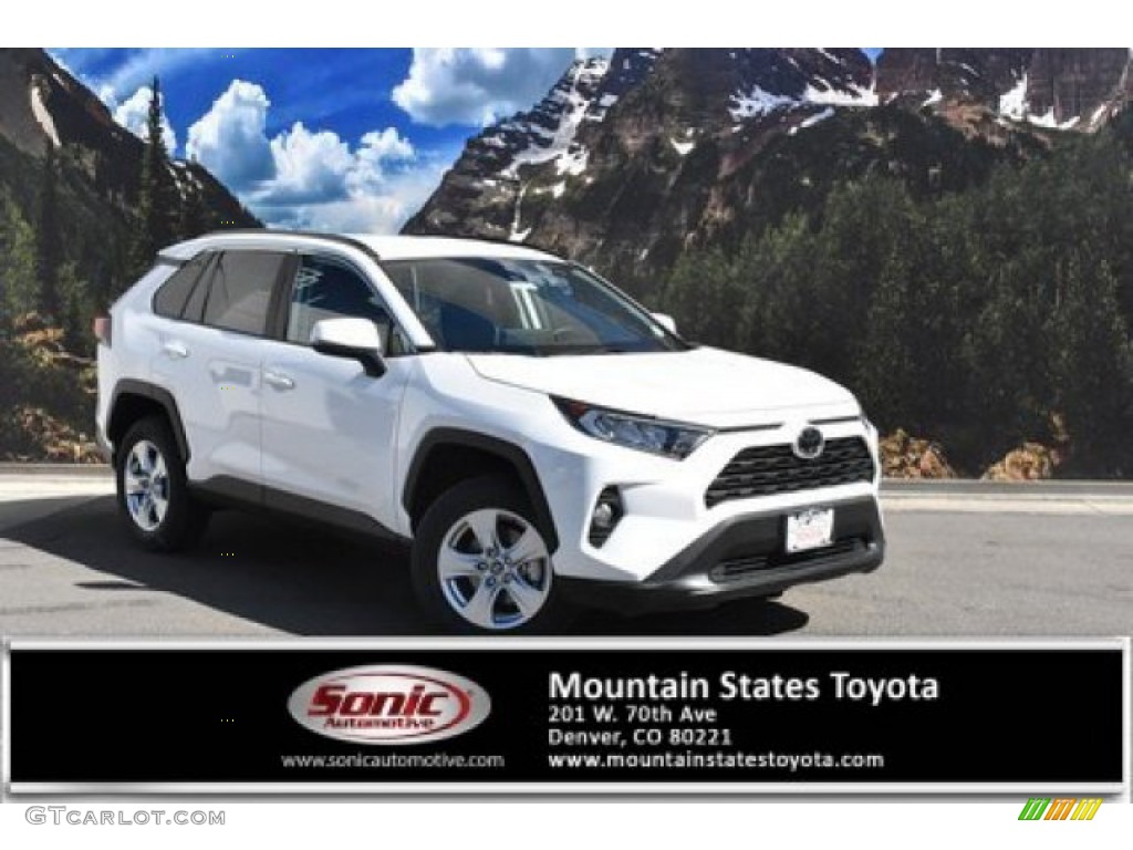 Super White Toyota RAV4