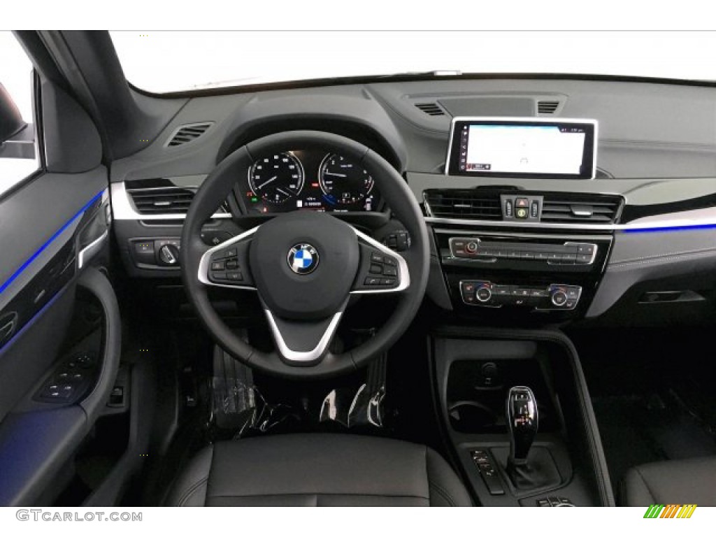 2020 X1 sDrive28i - Mineral Grey Metallic / Black photo #4