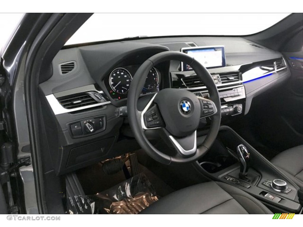 2020 X1 sDrive28i - Mineral Grey Metallic / Black photo #17