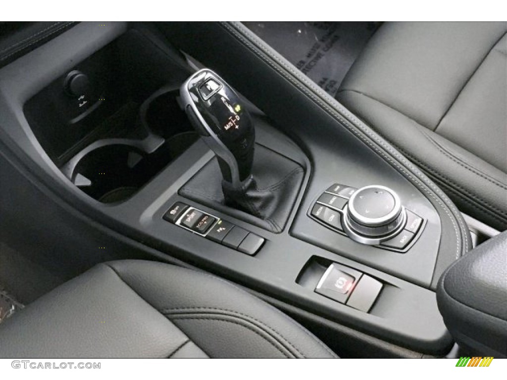 2020 X1 sDrive28i - Mineral Grey Metallic / Black photo #18