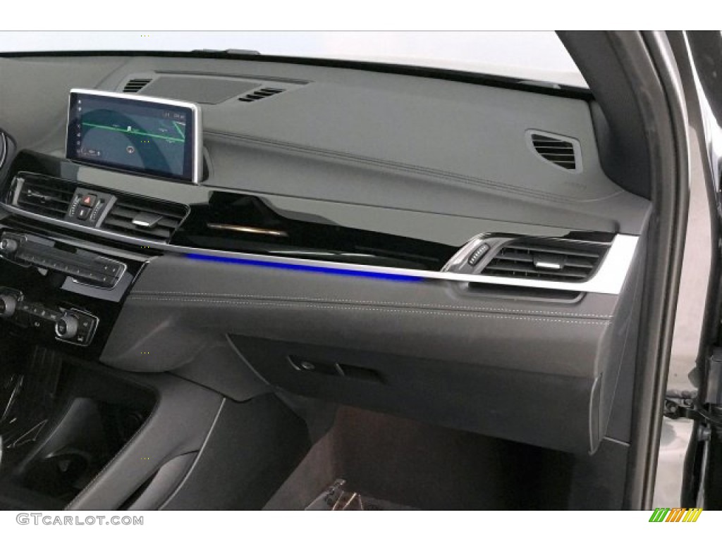 2020 X1 sDrive28i - Mineral Grey Metallic / Black photo #24