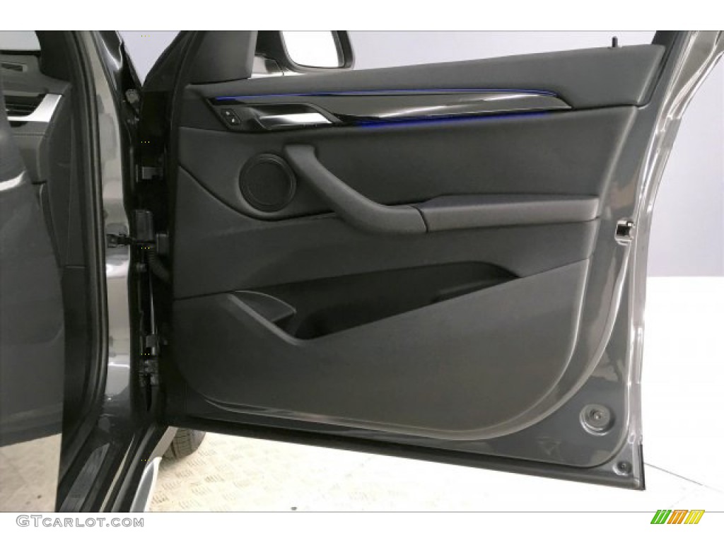 2020 X1 sDrive28i - Mineral Grey Metallic / Black photo #26