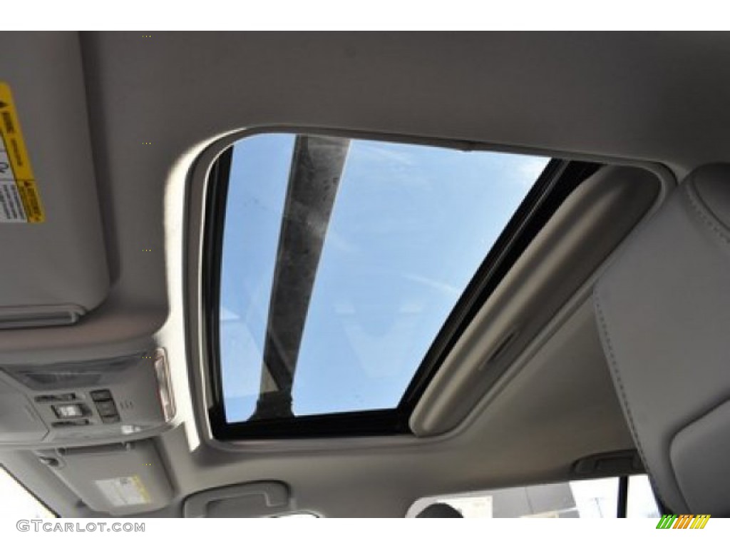 2020 RAV4 XLE Premium AWD - Magnetic Gray Metallic / Light Gray photo #8