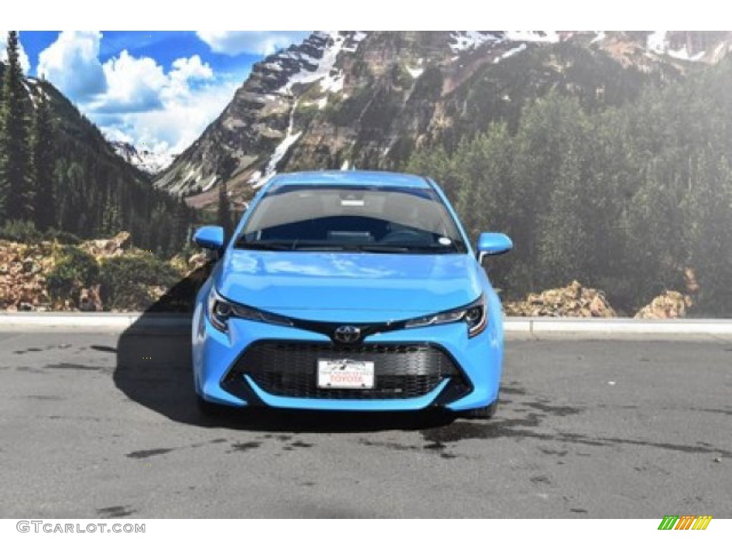 2020 Corolla Hatchback SE - Blue Flame / Black photo #2