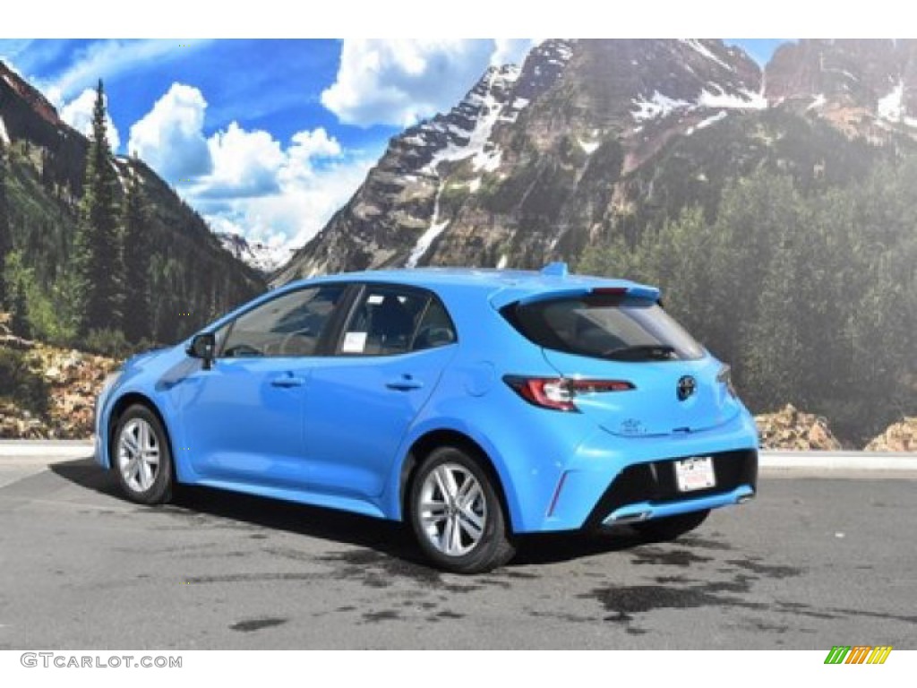 2020 Corolla Hatchback SE - Blue Flame / Black photo #3