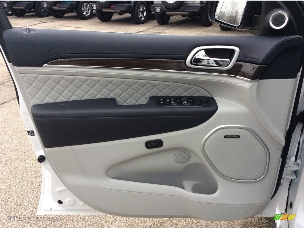 2020 Jeep Grand Cherokee Summit 4x4 Ski Gray/Indigo Door Panel Photo #137495320