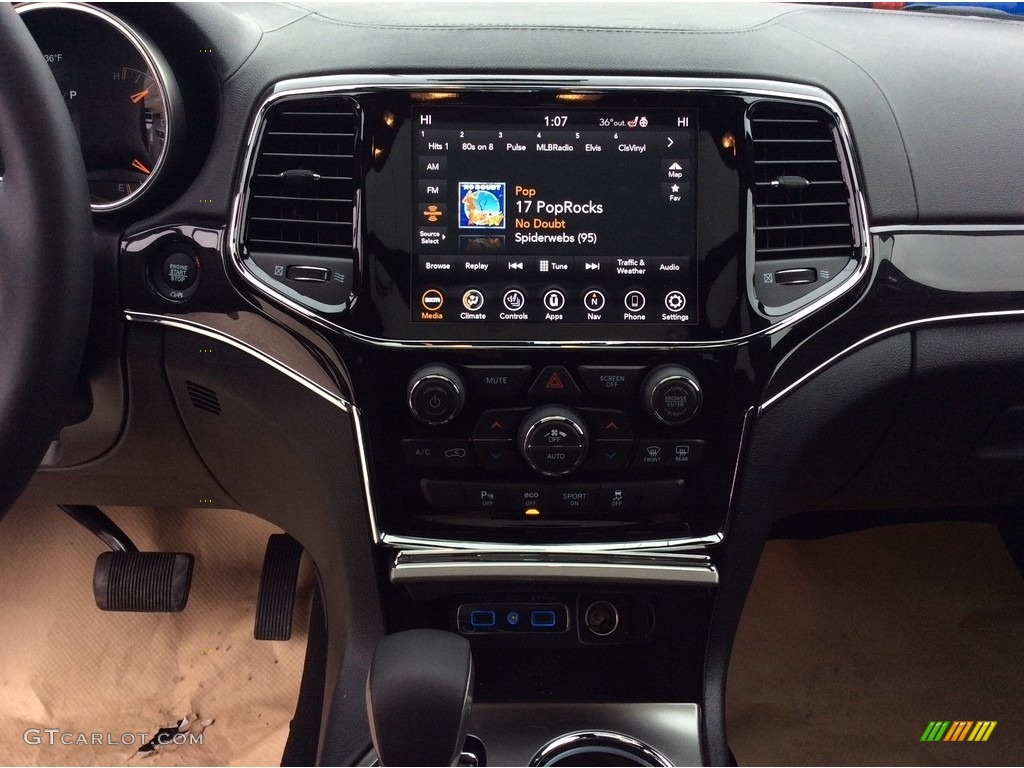 2020 Jeep Grand Cherokee Overland 4x4 Controls Photo #137495872