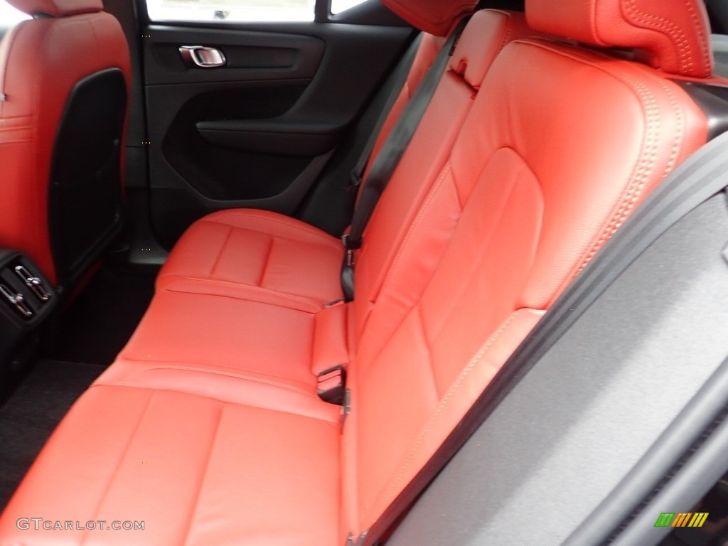 Oxide Red/Charcoal Interior 2020 Volvo XC40 T5 Momentum AWD Photo #137496268
