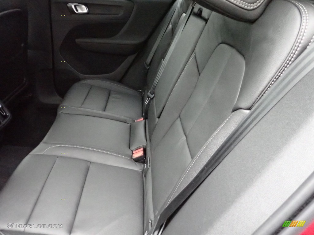 Charcoal Interior 2020 Volvo XC40 T5 Momentum AWD Photo #137496700