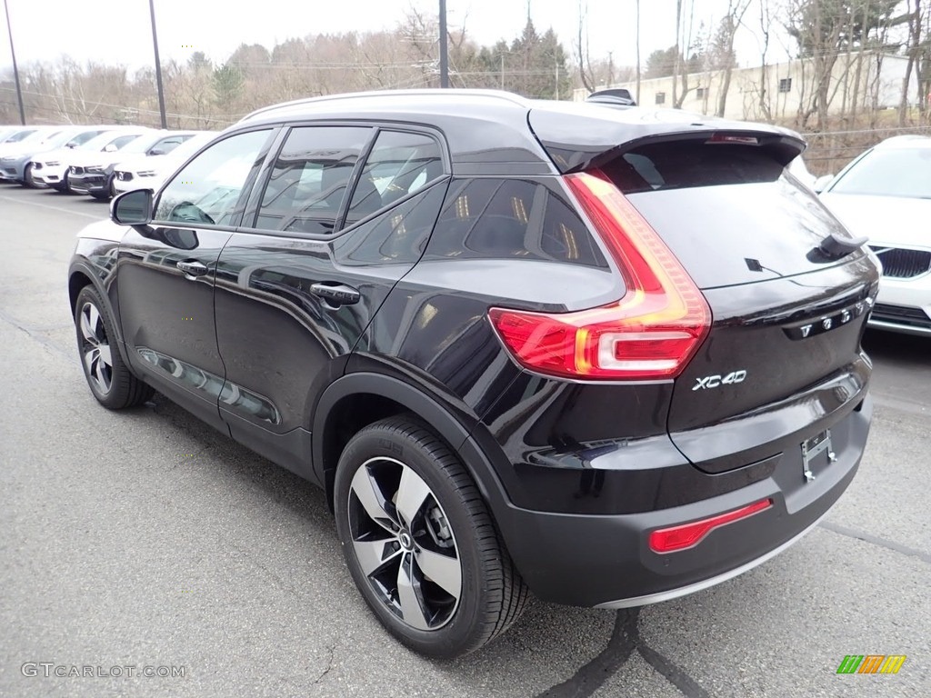 2020 XC40 T5 Momentum AWD - Onyx Black Metallic / Charcoal photo #4