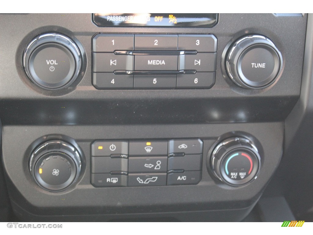 2020 F150 STX SuperCrew - Oxford White / Black photo #16