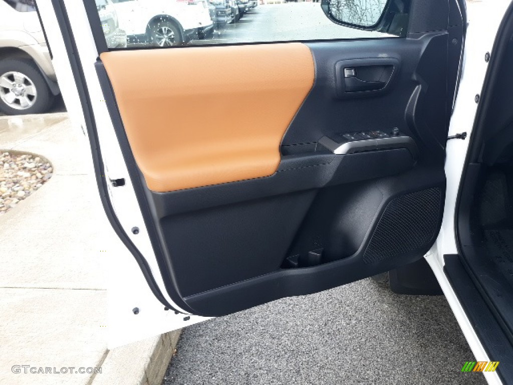 2020 Tacoma SR5 Double Cab 4x4 - Super White / Black photo #25