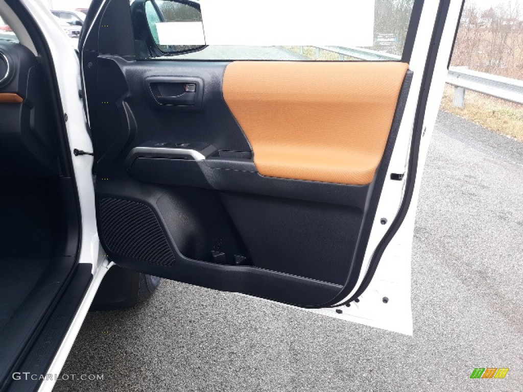 2020 Tacoma SR5 Double Cab 4x4 - Super White / Black photo #41