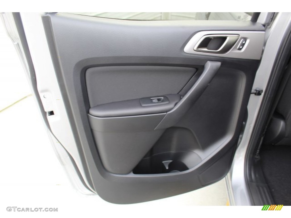 2020 Ford Ranger XLT SuperCrew 4x4 Ebony Door Panel Photo #137512288