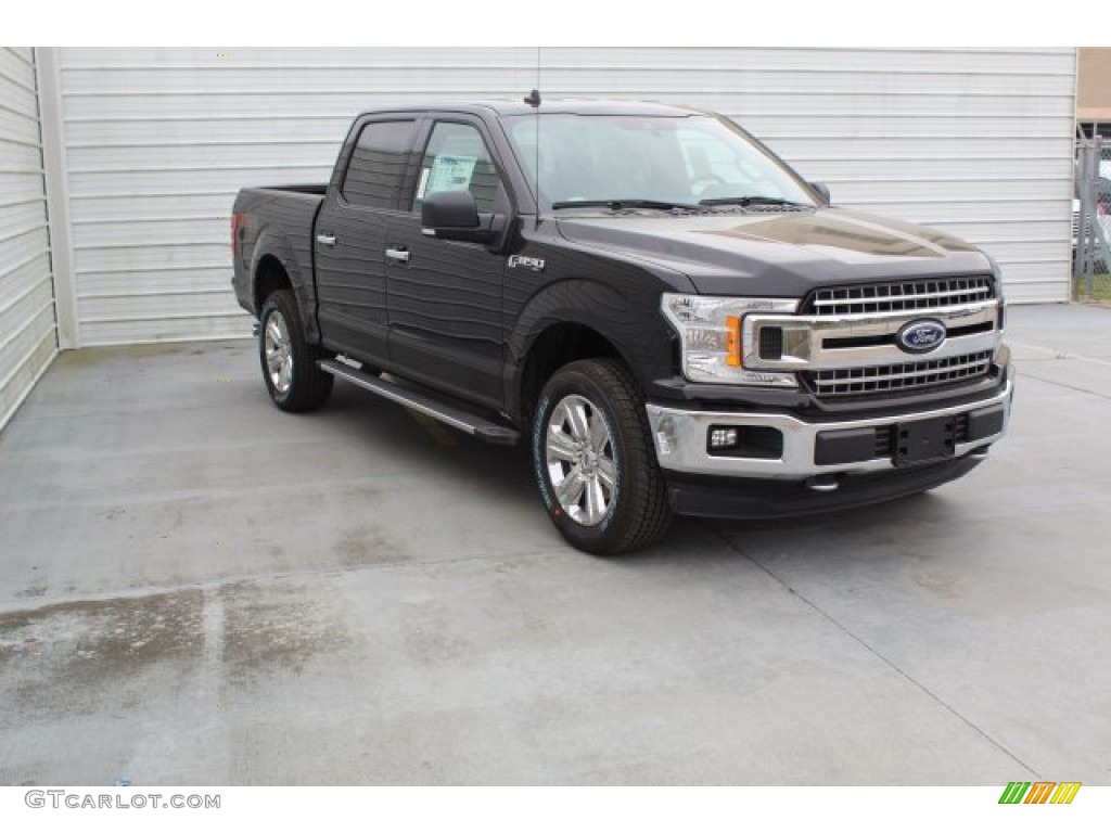 2020 F150 XLT SuperCrew 4x4 - Agate Black / Medium Earth Gray photo #2