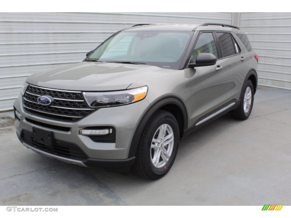 2020 Explorer XLT - Silver Spruce Metallic / Sandstone photo #4