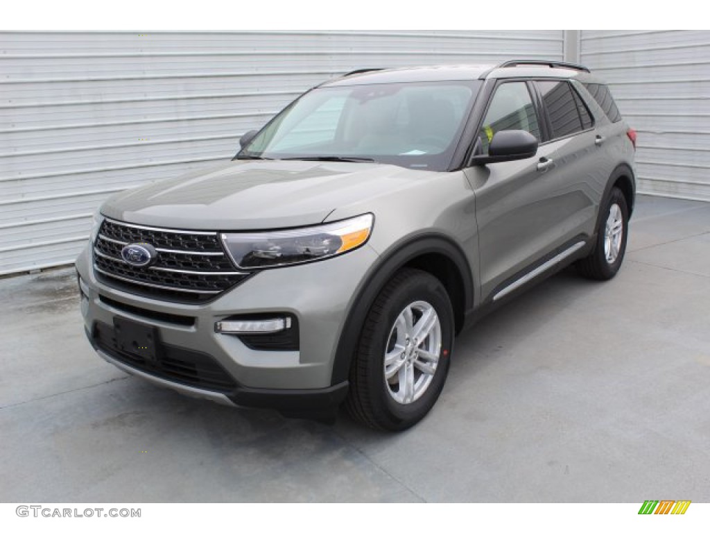 2020 Explorer XLT - Silver Spruce Metallic / Sandstone photo #4