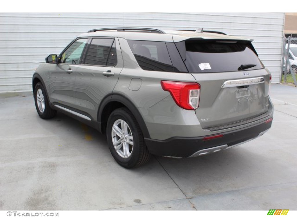 2020 Explorer XLT - Silver Spruce Metallic / Sandstone photo #5