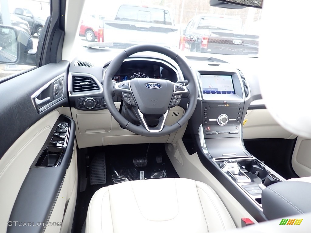 2020 Edge Titanium AWD - Dark Persian Green Metallic / Soft Ceramic photo #9