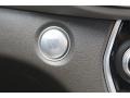Shimmering Silver Pearl - Santa Fe SEL Photo No. 17