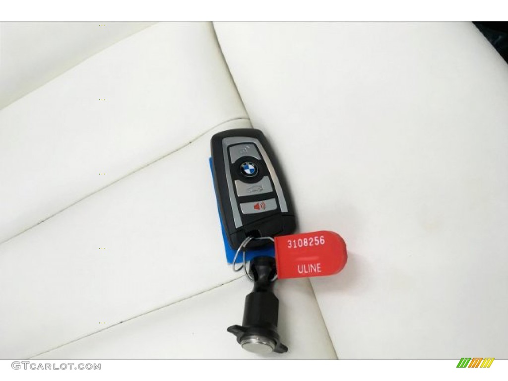 2017 BMW M4 Convertible Keys Photo #137535310