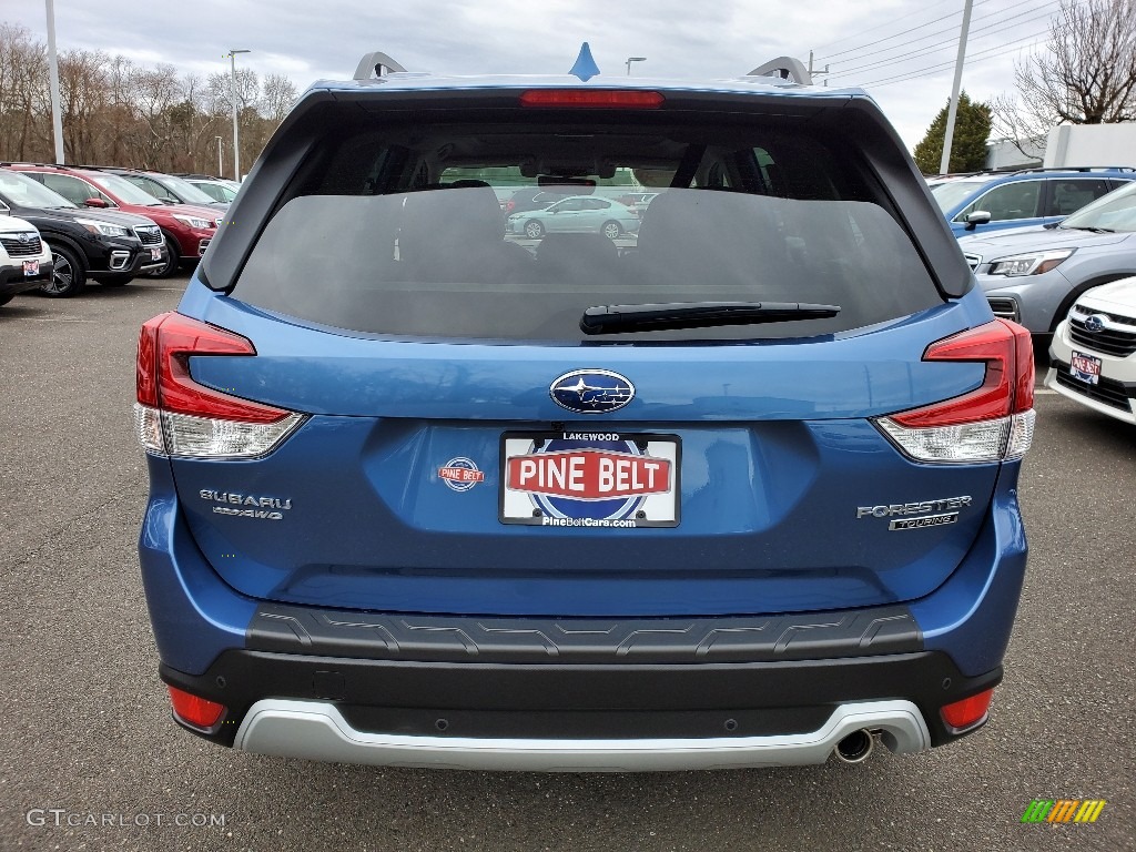 2020 Forester 2.5i Touring - Horizon Blue Pearl / Saddle Brown photo #5