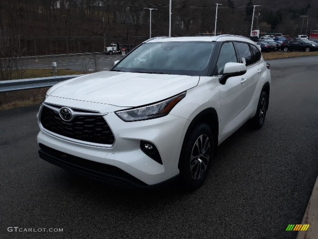 2020 Highlander XLE AWD - Blizzard White Pearl / Harvest Beige photo #44