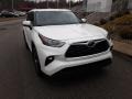 2020 Blizzard White Pearl Toyota Highlander XLE AWD  photo #45