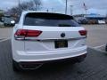 Pure White - Atlas Cross Sport SE Technology 4Motion Photo No. 3