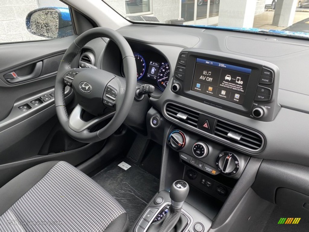2020 Hyundai Kona SEL AWD Black Dashboard Photo #137552268