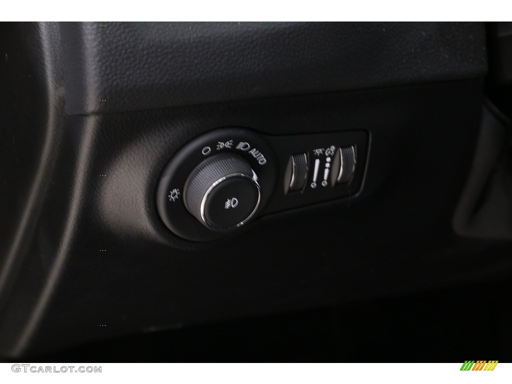 2020 Compass Limted 4x4 - Granite Crystal Metallic / Black photo #6