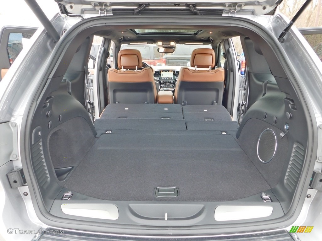 2020 Jeep Grand Cherokee Summit 4x4 Trunk Photo #137569828